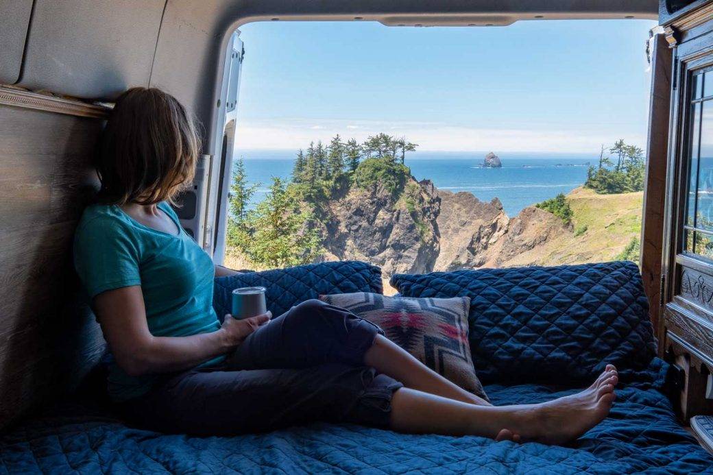 Widok z kampera na wybrzeże Oregonu