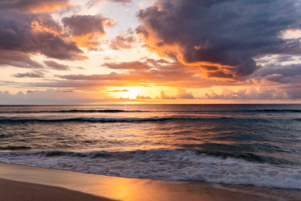 Zachód słońca na plaży Polihale na Kauai