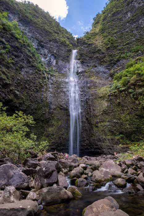 Hiking to Hanakāpīʻai Falls in Kauai