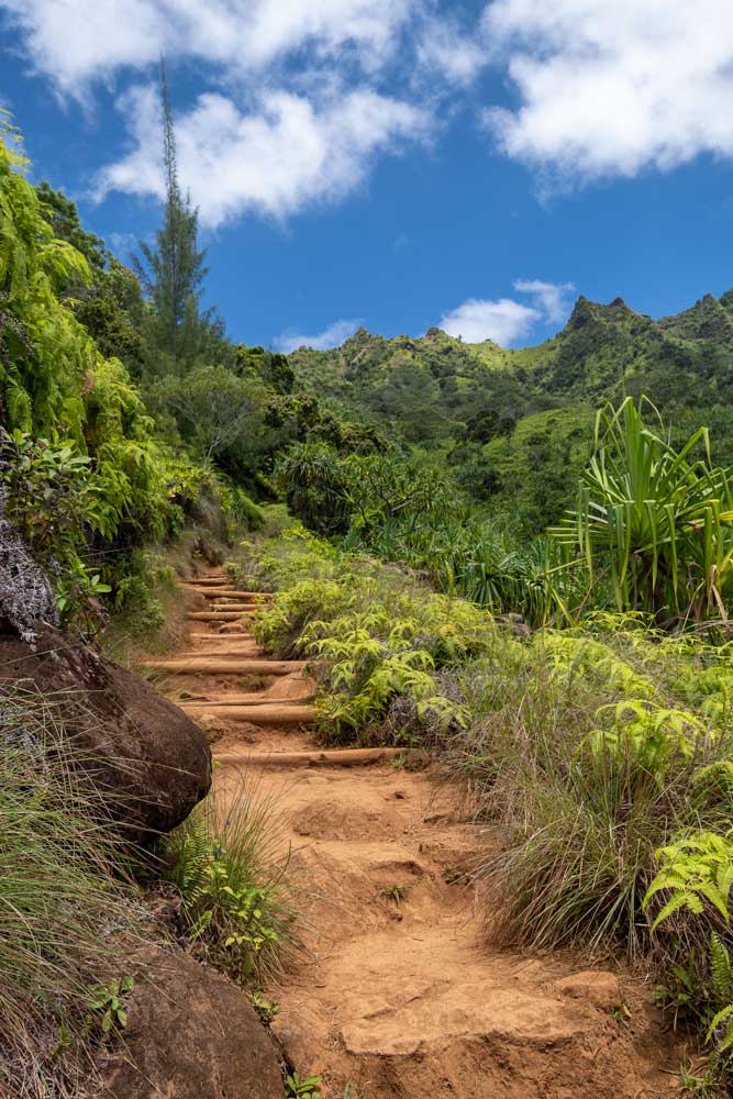 Hiking Kalalau Trail in Kauai