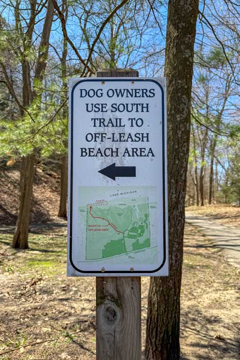Sign in Kirk Park in Michigan: dog friendly off leash beach